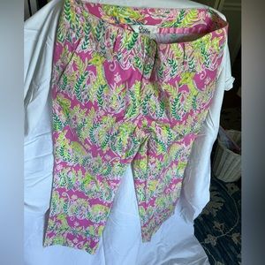 Lilly Pulitzer Capri Pants Pink and Green Giraffe Floral
